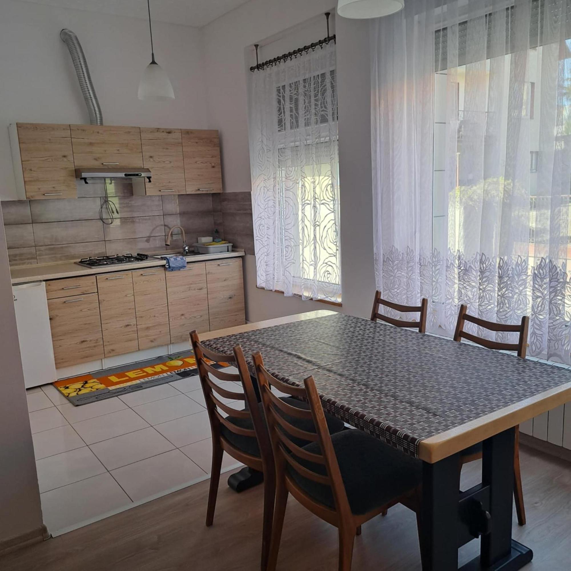 Apartament Nad Jeziorem Ryn Ryn  Extérieur photo